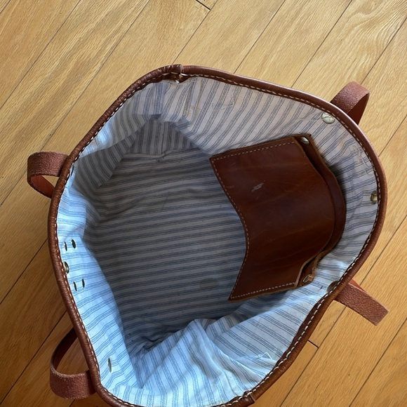 Hand crafted large leather tote - Picture 5 of 10